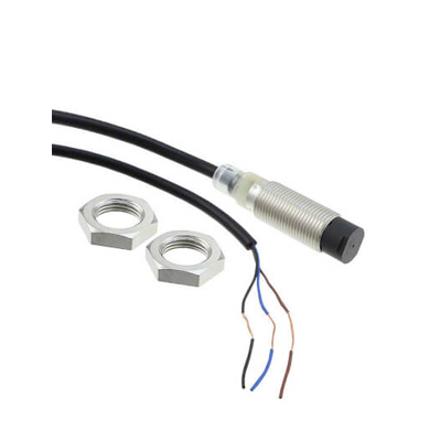 Omron E2A-M12KS04-WP-B1 Proximity sensor